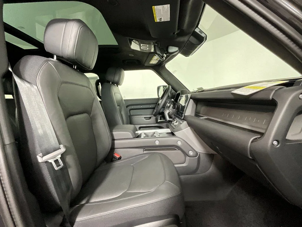 New 2026 Carpathian Grey Land Rover V8 image 3