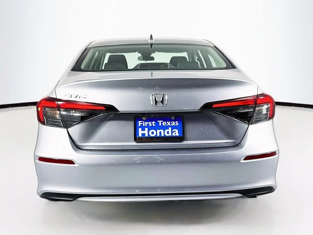 New 2026 Solar Silver Metallic Honda LX image 7