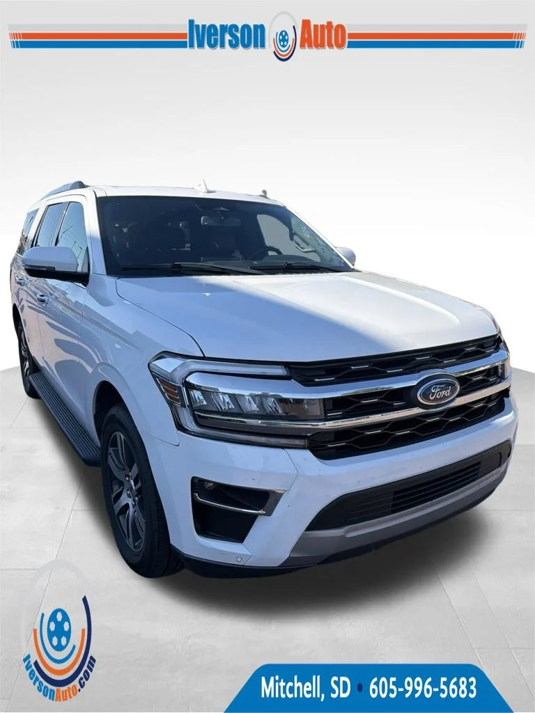 Used 2024 White Ford Limited image 4