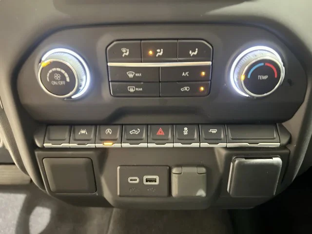 2023 Chevrolet Silverado 1500 Custom - Photo 16