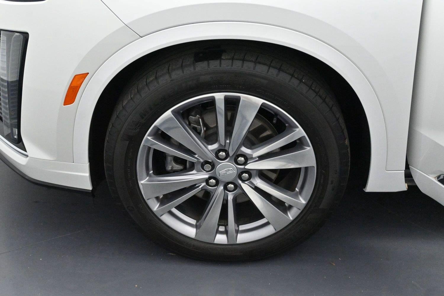 Used 2024 Crystal White Tricoat Cadillac Premium Luxury image 26