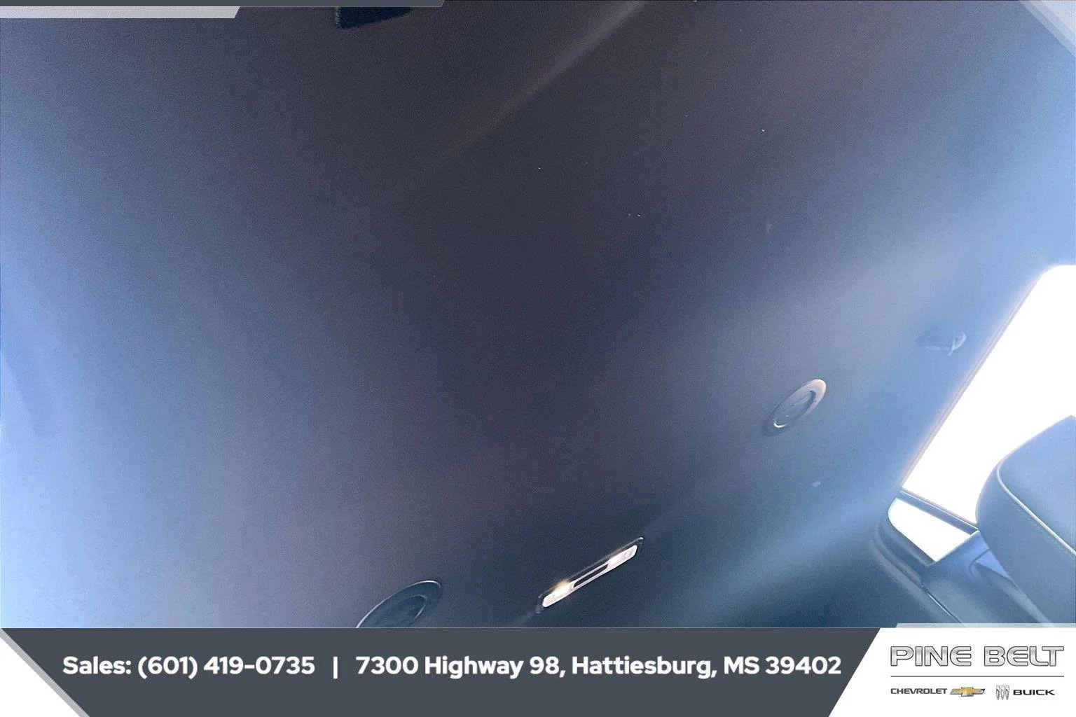Used 2024 gray Chevrolet Premier image 16