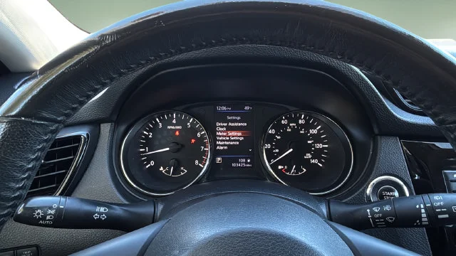Used 2018 Silver Nissan SV image 15