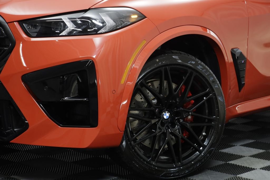 New 2026 Toronto Red Metallic BMW Competition image 4
