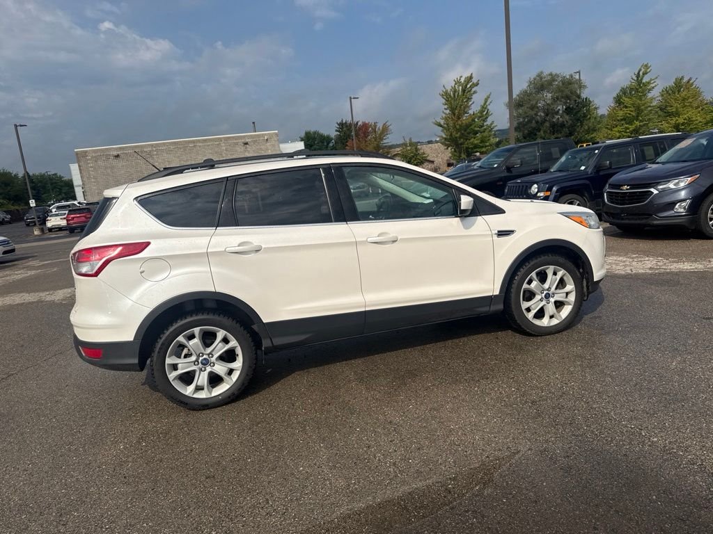 Used 2013 White Platinum Ford SE image 12