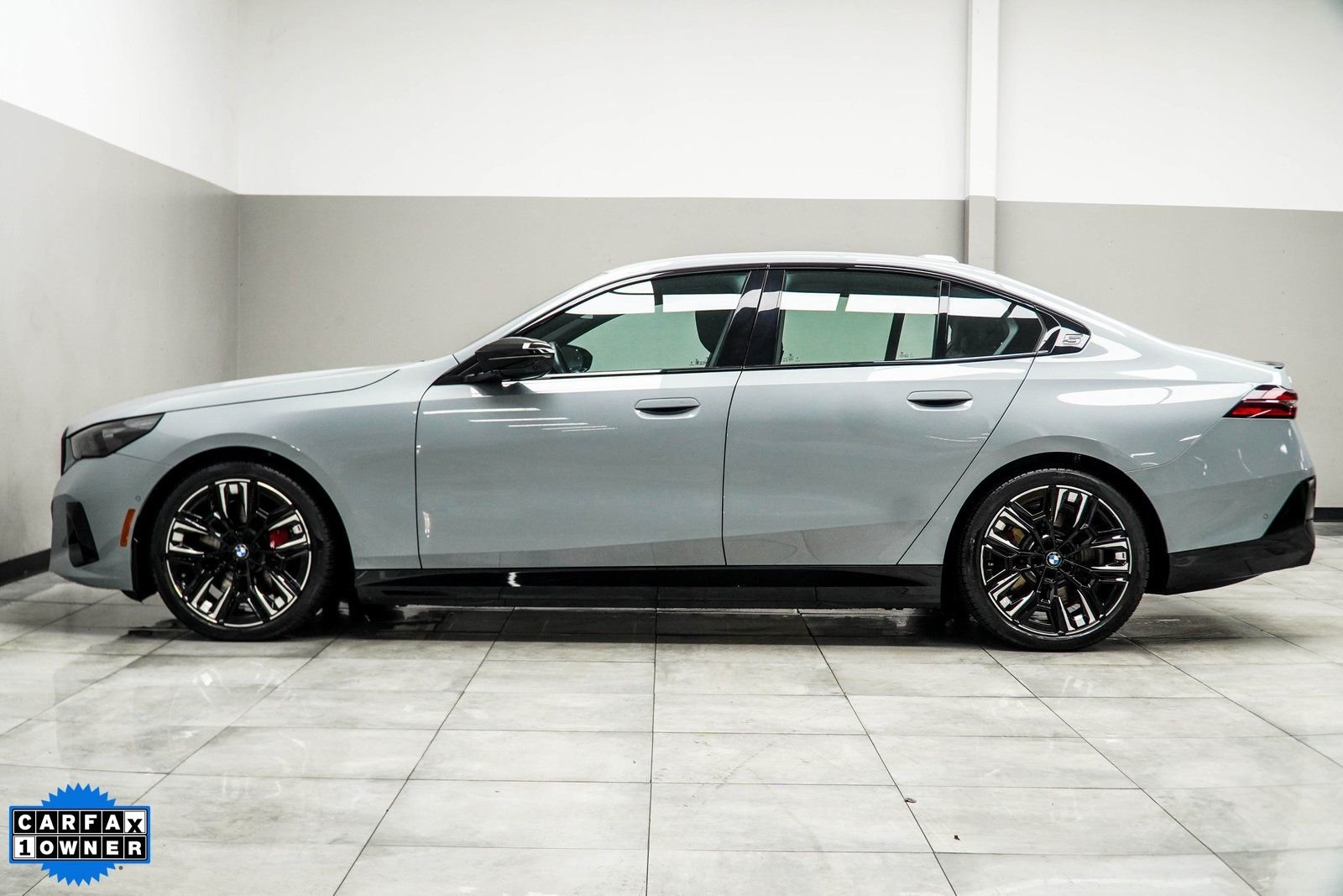 Used 2025 Gray BMW M60 image 10