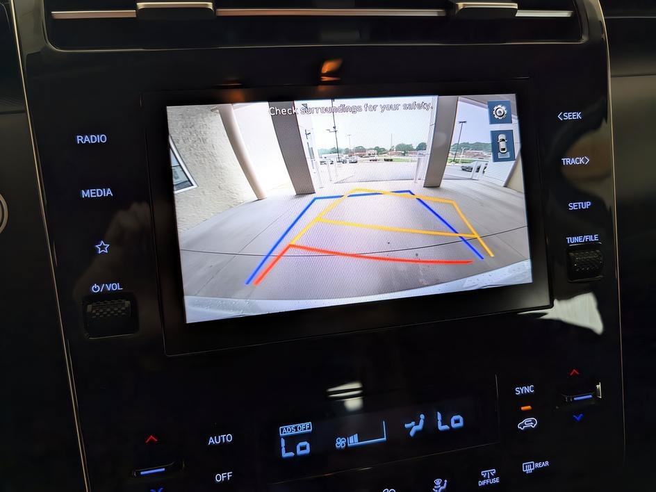 Used 2024 Shimmering Silver Hyundai SEL image 19