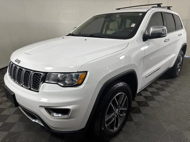 Used 2017 Bright White Clearcoat Jeep Limited image 8