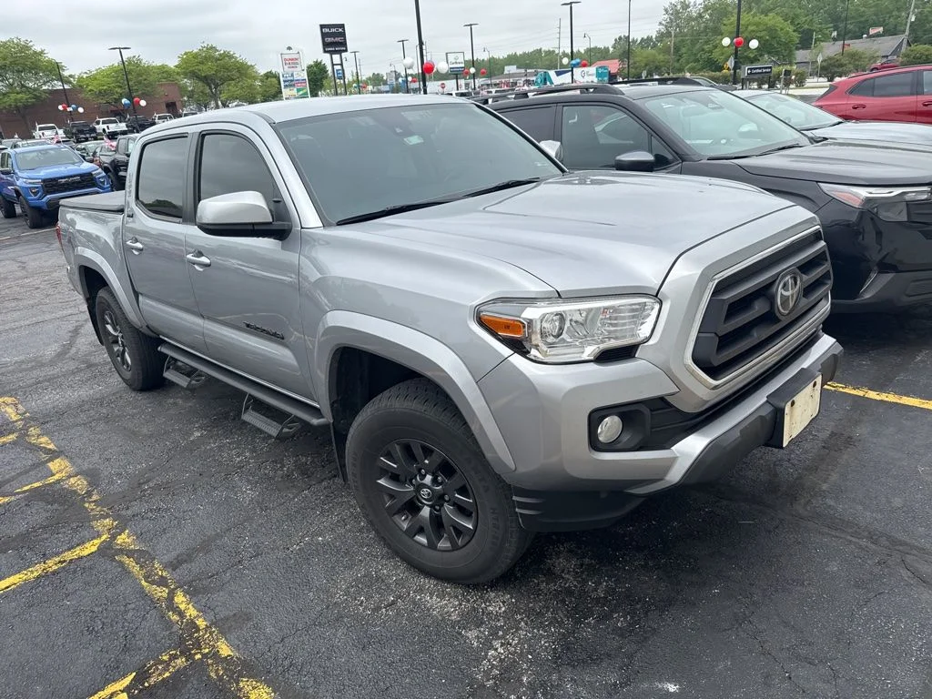2021 Toyota Tacoma SR5 Double Cab 4WD V6 Auto Short Bed's photo