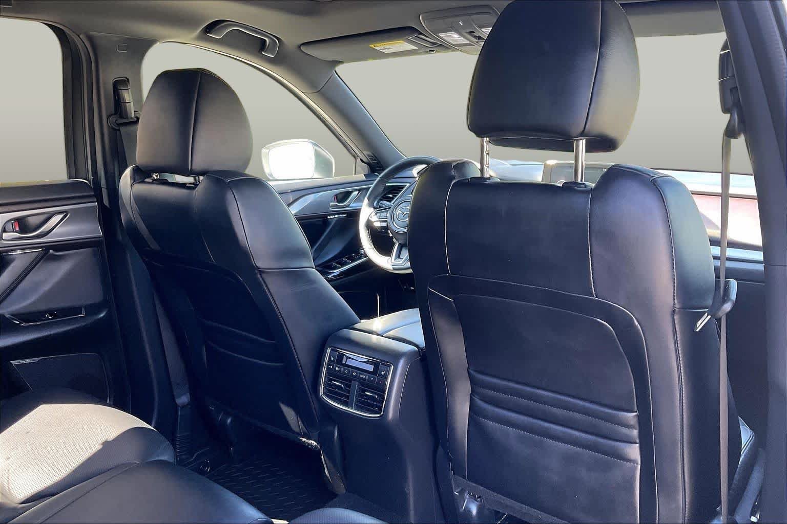 Used 2019 Snowflake White Pearl Mica Mazda Grand Touring image 19
