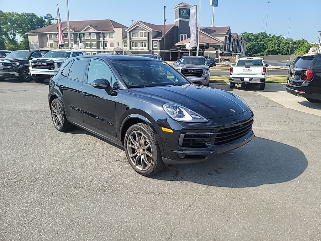 2022 Porsche Cayenne Base