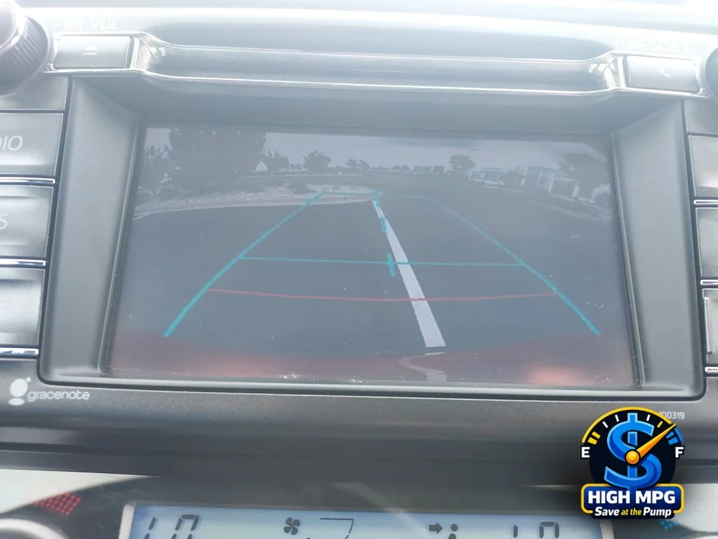 Used 2014 Red Toyota XLE image 9
