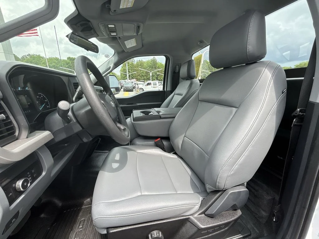 Used 2023 White Ford XL image 13