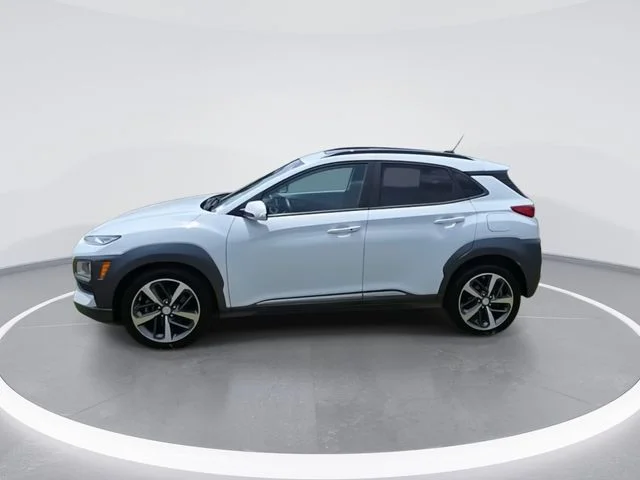 Used 2018 White Hyundai Limited image 5