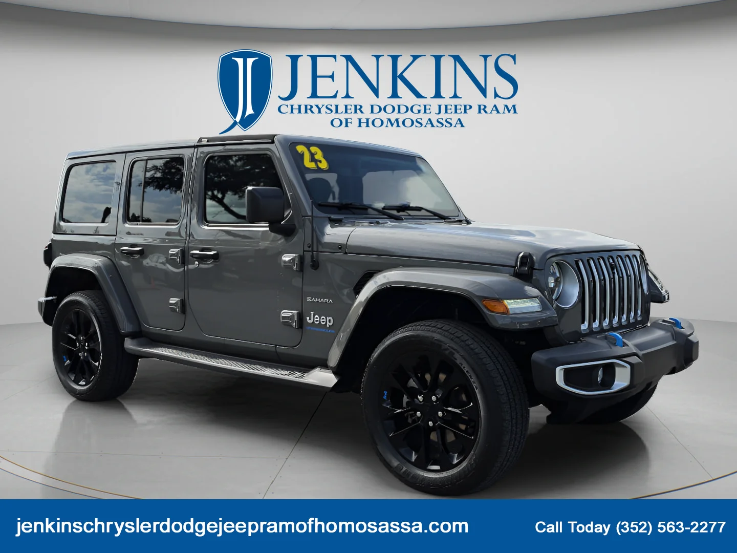 Used 2023 Sting-Gray Clearcoat Jeep Sahara image 2