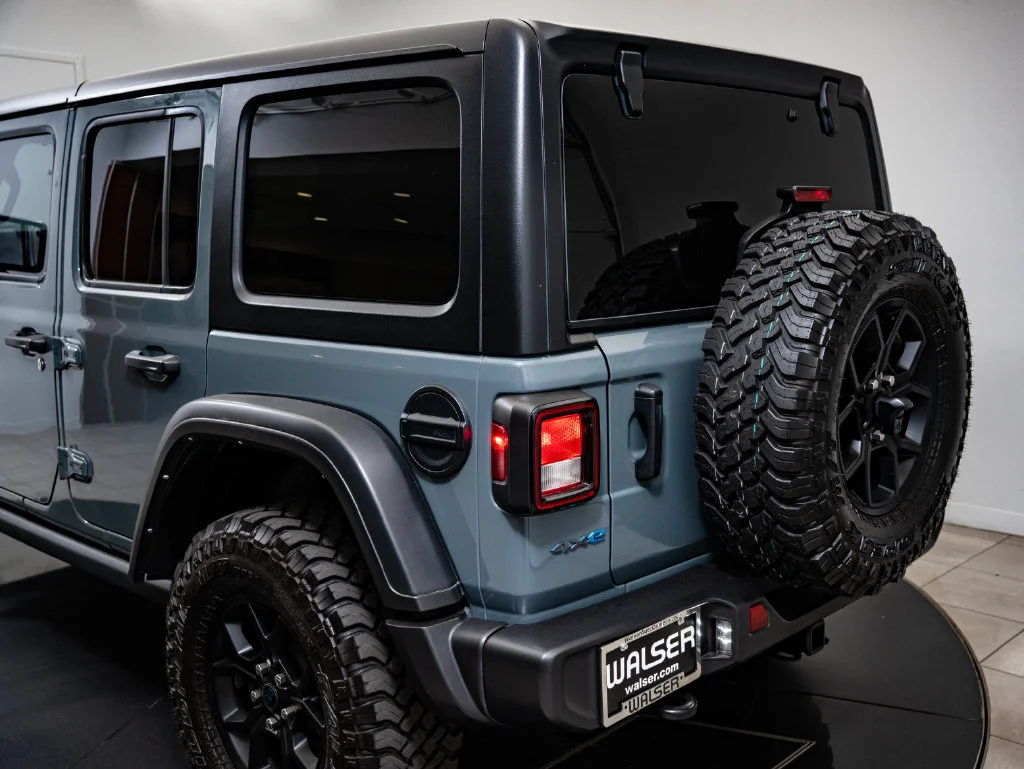 Used 2025 Anvil Clear Coat Jeep Willys 4xe image 18