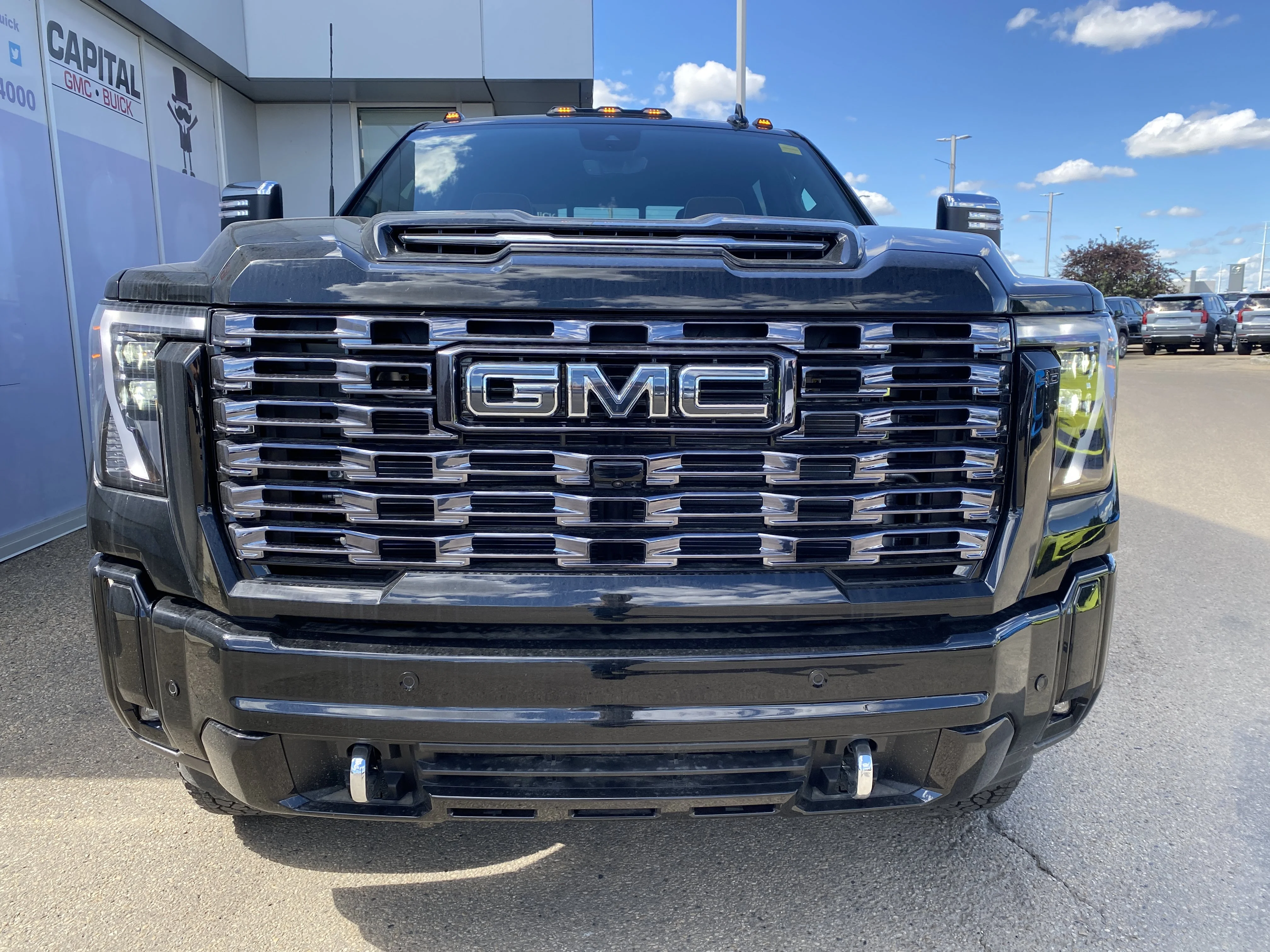 New 2026 ONYX BLACK GMC Denali Ultimate image 9