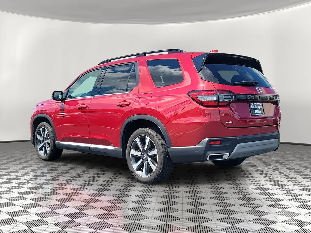 Certified Used 2025 Radiant Red Metallic II Honda Touring image 3