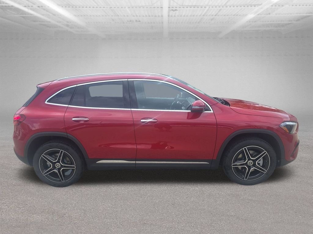 New 2026 MANUFAKTUR Patagonia Red Metallic Mercedes-Benz GLA 250 image 6