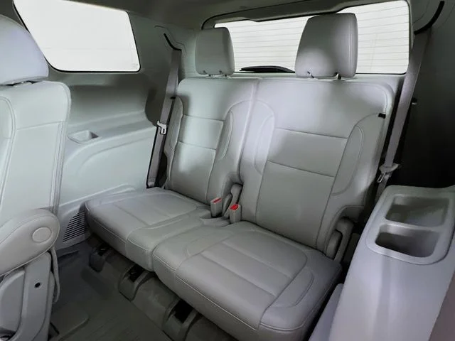 2022 GMC Acadia SLT - Photo 35