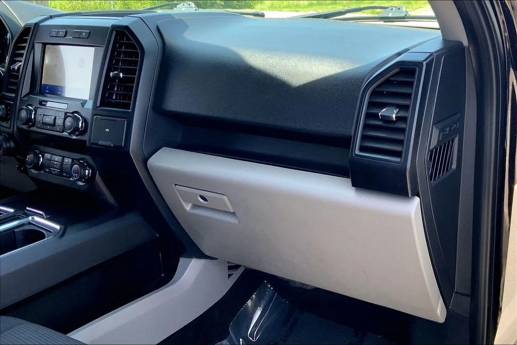 Used 2019 Black Ford XL image 15