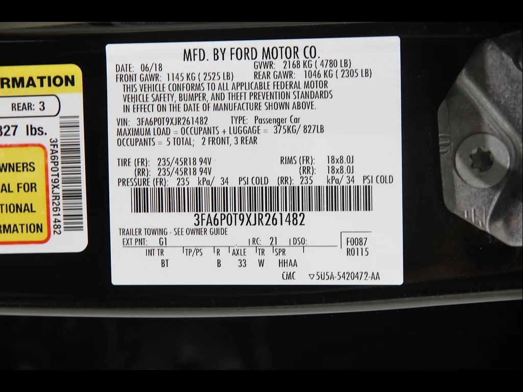 Used 2018 Shadow Black Ford SE image 22