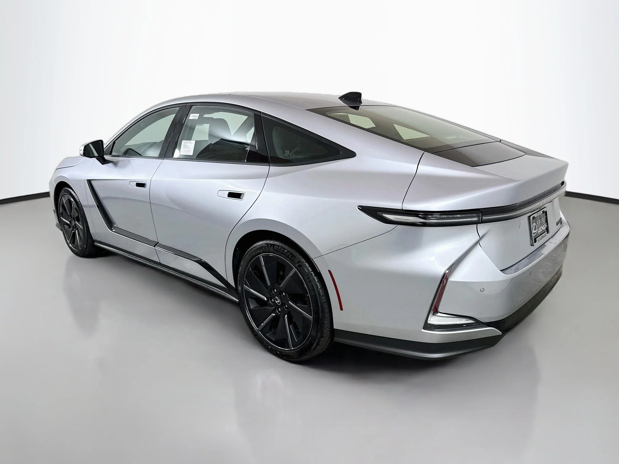 New 2026 Iridium Lexus ES 500e PREMIUM AWD image 5