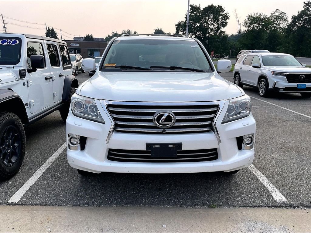 Used 2014 White Lexus 570 image 4