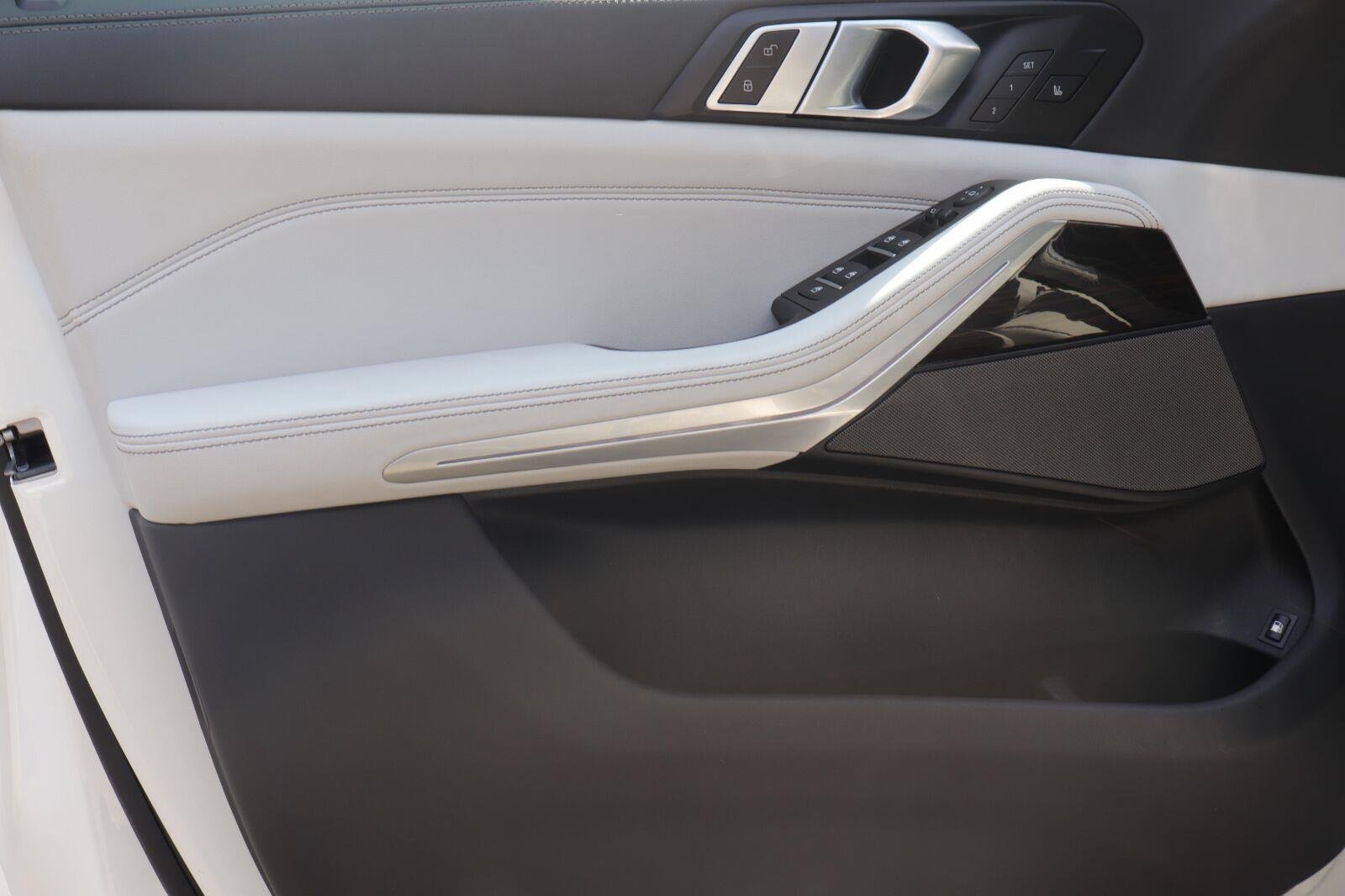 Used 2024 Alpine White BMW xDrive50e image 11