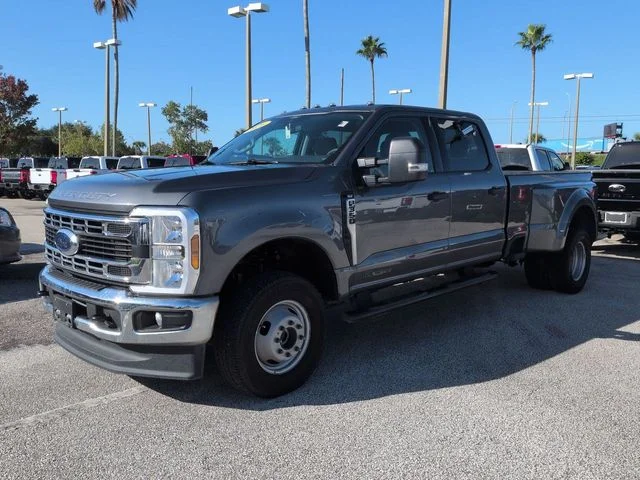 Certified Used 2026 Gray Metallic Ford XLT image 8
