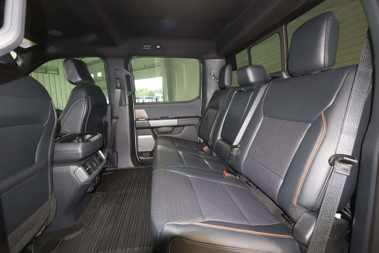 Used 2025 White Ford Lariat image 24