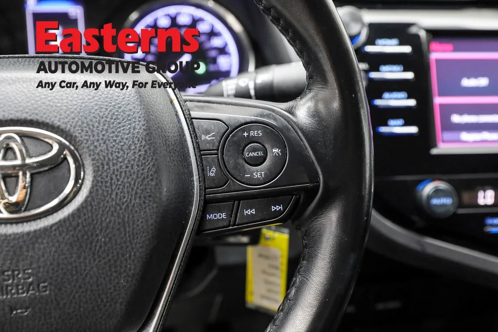 Used 2020 Red Toyota SE image 16