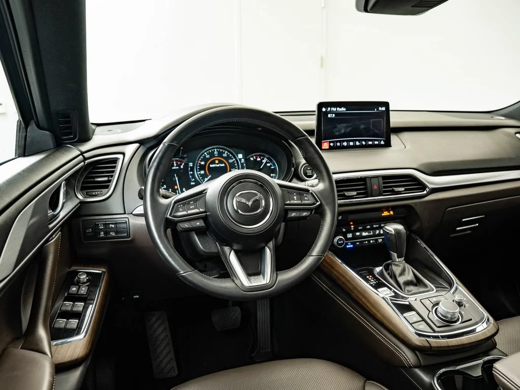 Used 2020 Machine Gray Metallic Mazda Signature image 35
