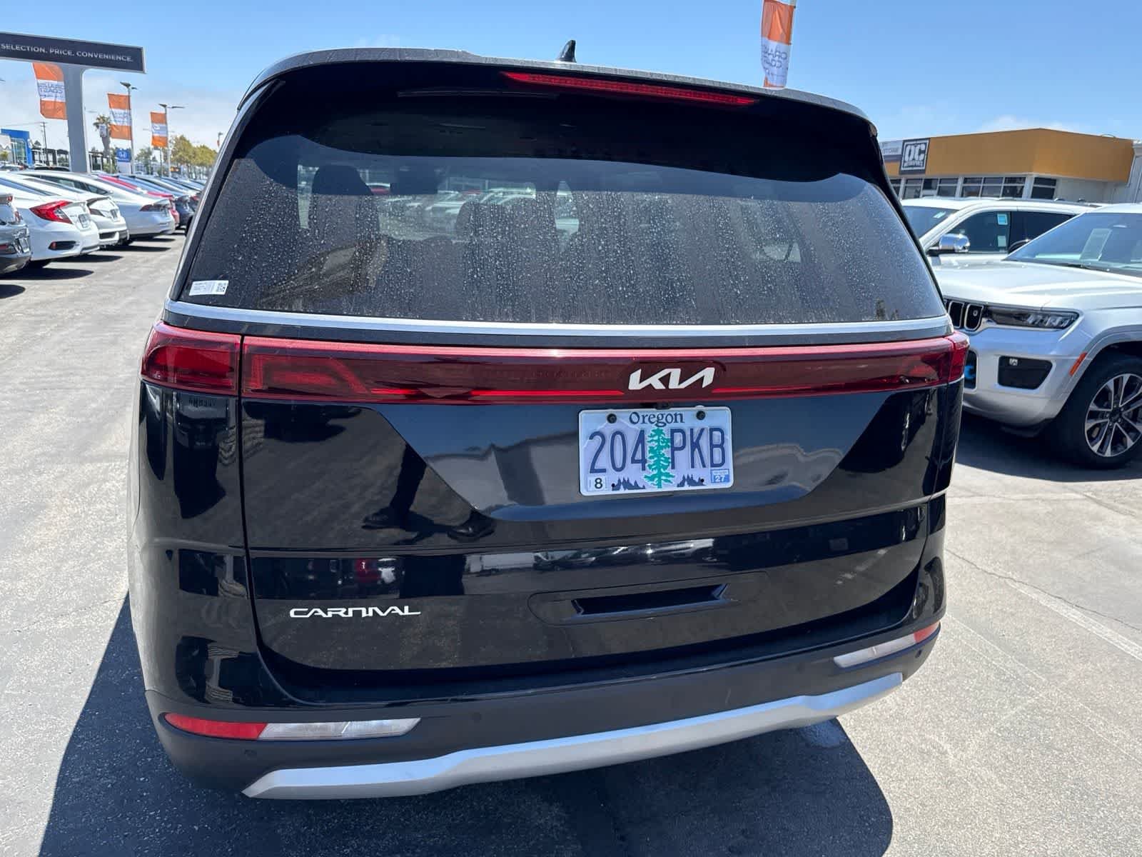 Used 2024 Aurora Black Pearl Kia LX image 18