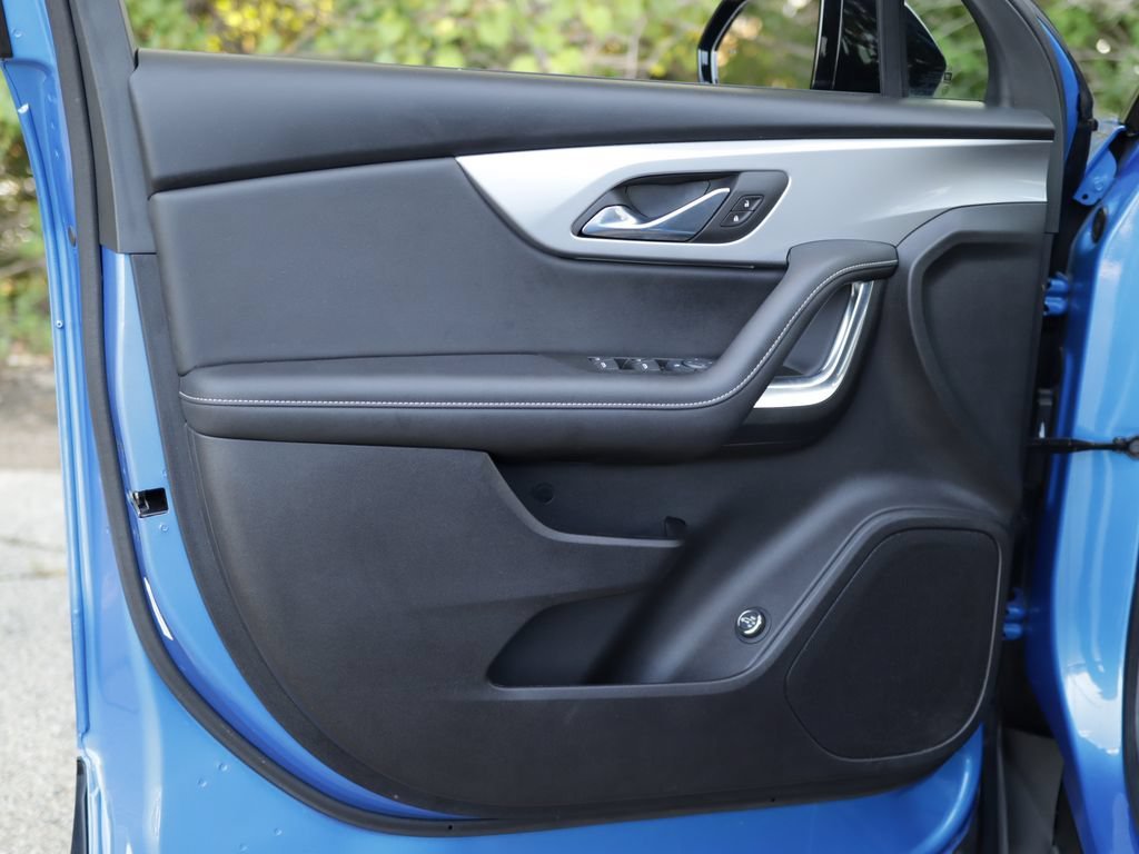 Used 2024 Riptide Blue Metallic Chevrolet 2LT image 25
