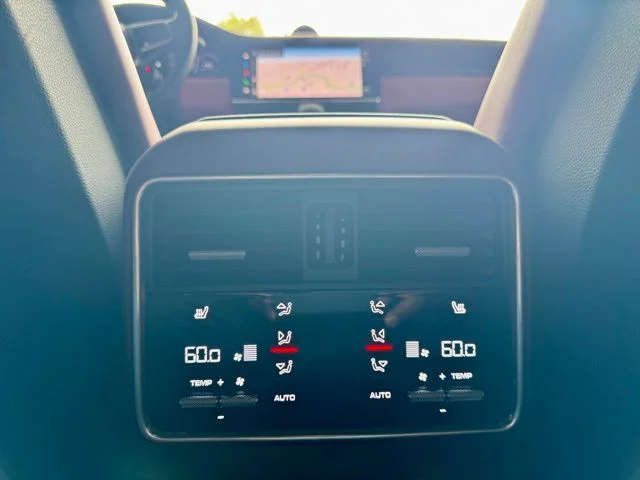 2022 Porsche Cayenne Platinum Edition - Photo 18