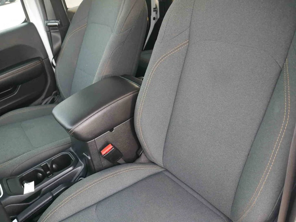 Certified Used 2025 White Jeep Sahara image 25