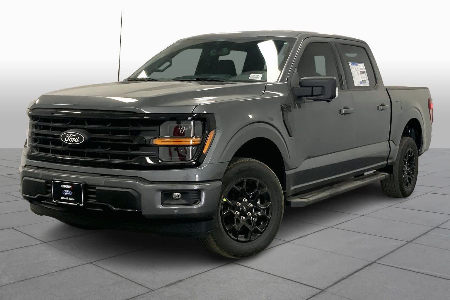 New 2026 Carbonized Gray Metallic Ford XLT image 22