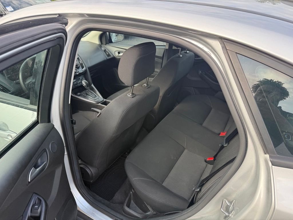 Used 2018 Silver Ford SEL image 6