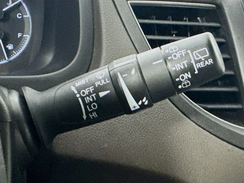 Used 2012 White Honda EX-L image 13