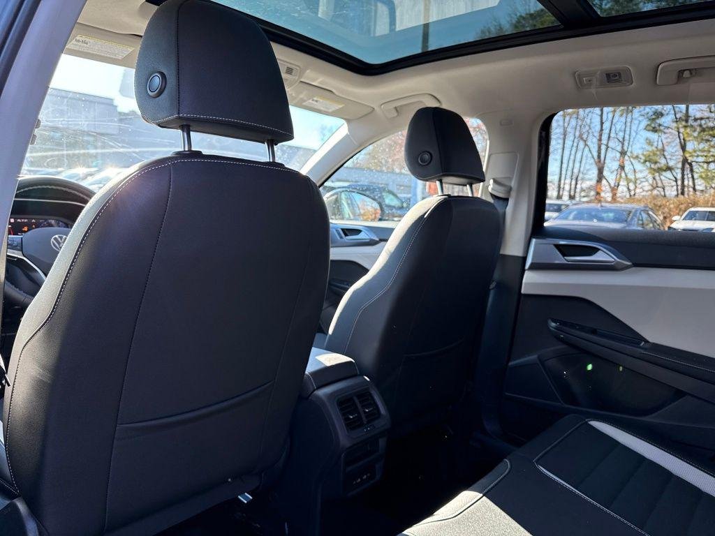2026 Volkswagen Taos SEL - Photo 18