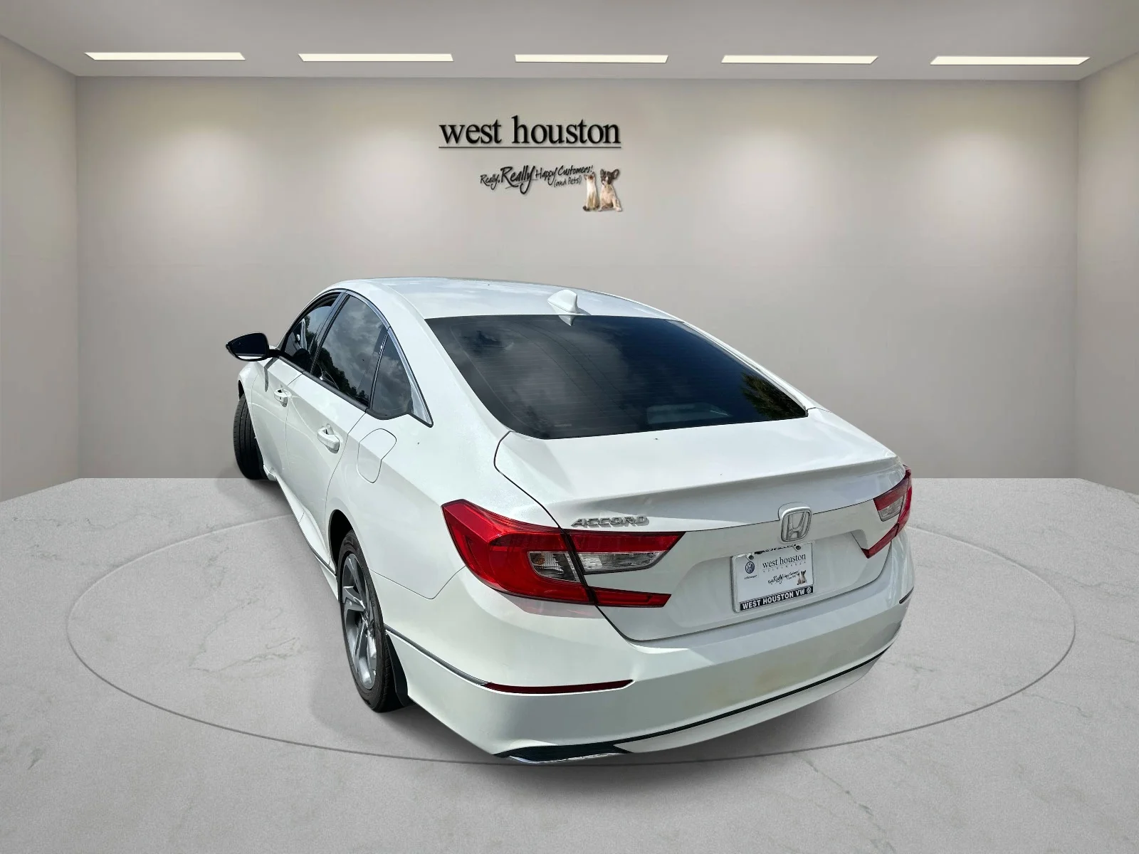 Used 2018 White Honda EX-L Navi 1.5T image 7