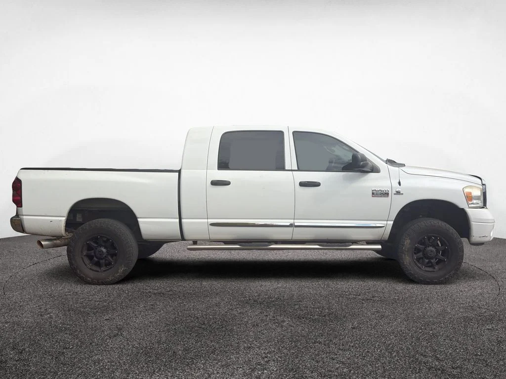 Used 2007 White Dodge Laramie image 3