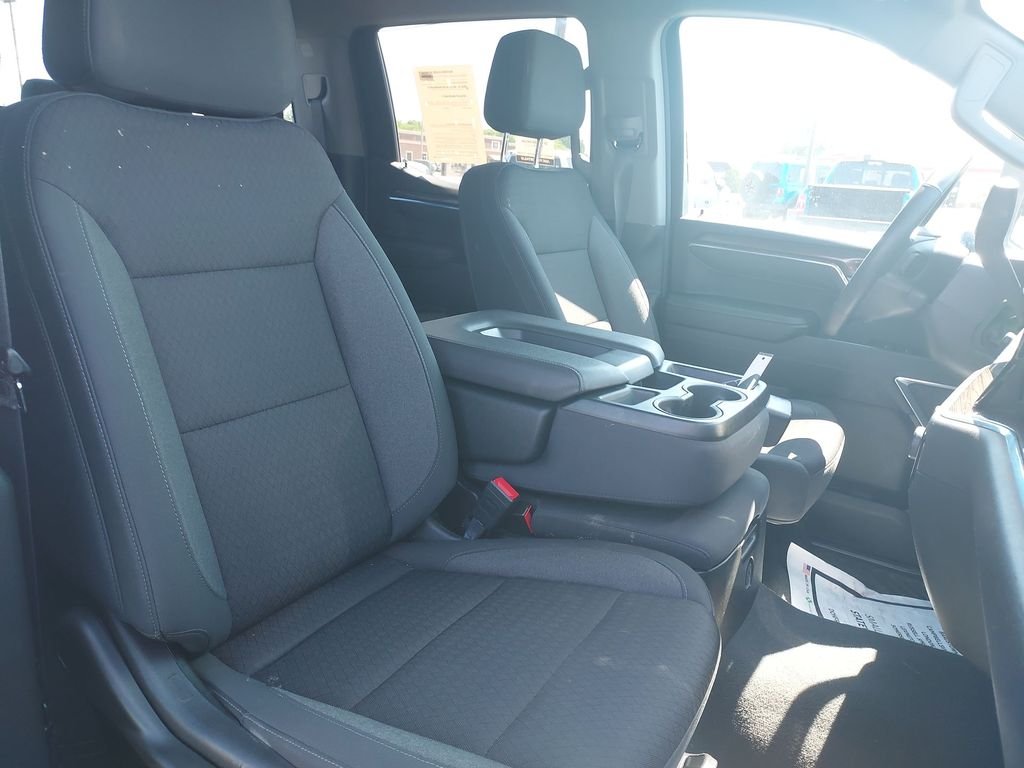 2024 Chevrolet Silverado 1500 LT - Photo 29