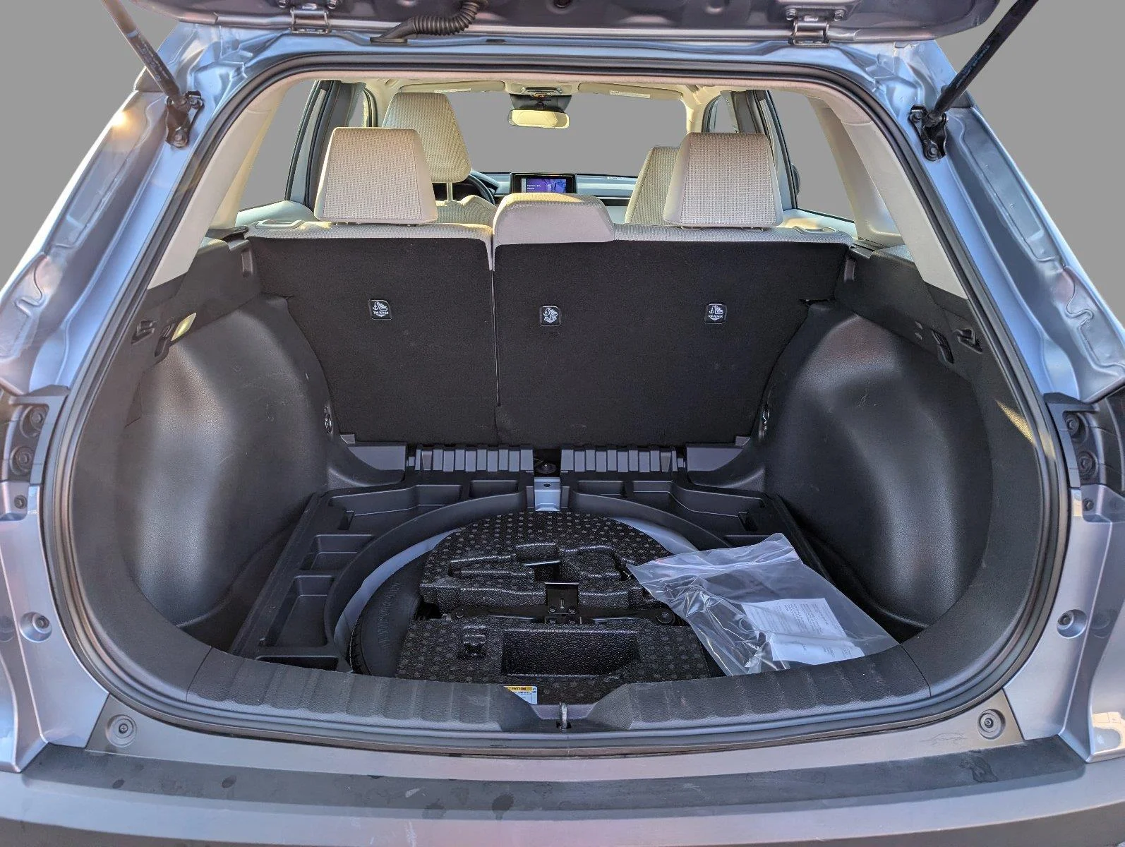 Used 2026 Celestite Toyota L image 6