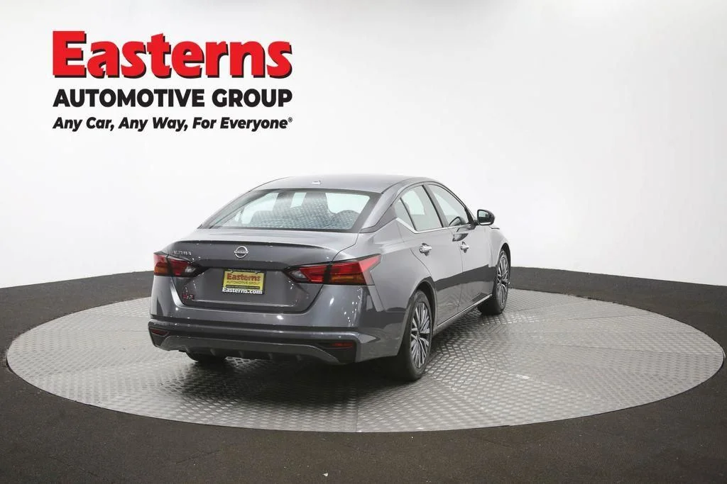 Used 2025 Gray Nissan 2.5 SV image 41