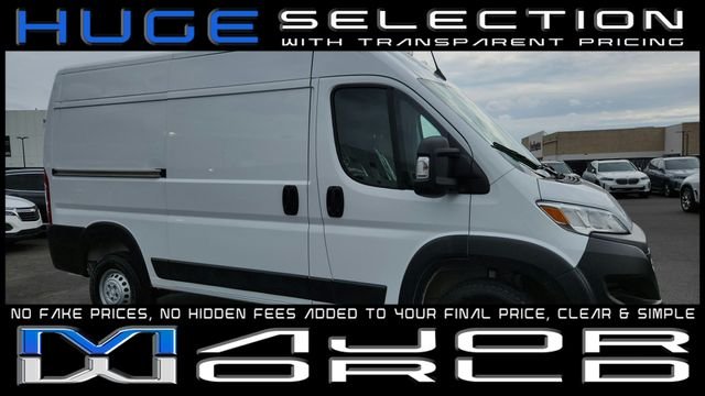 Used 2025 White Ram Base image 1