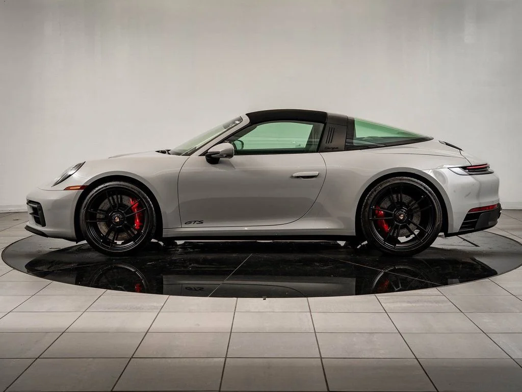 Used 2022 Chalk Porsche Targa 4 GTS image 3