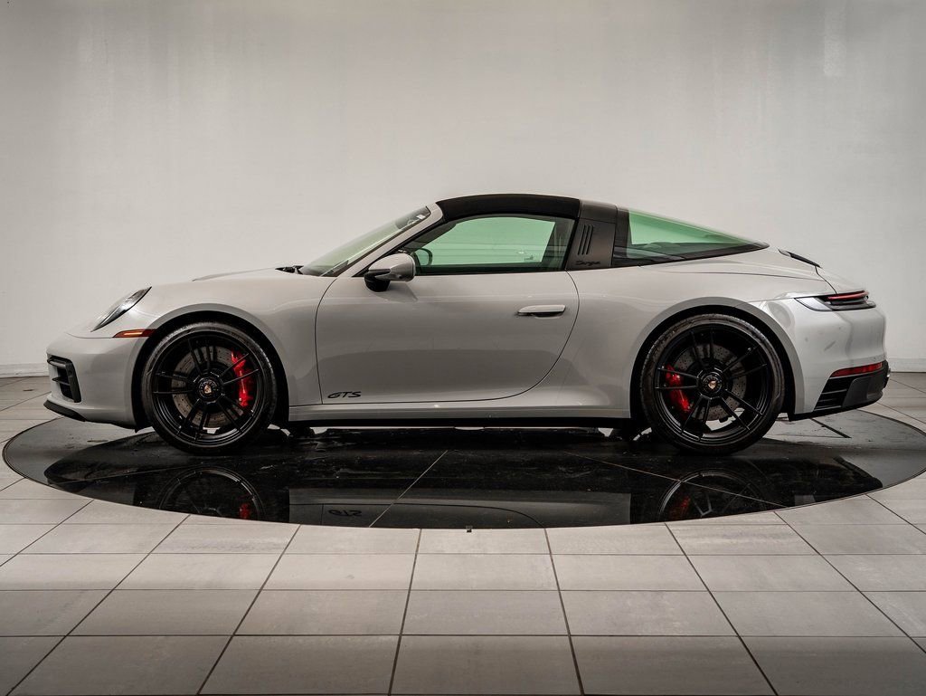 Used 2022 Chalk Porsche Targa 4 GTS image 3