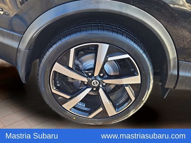 Used 2022 Magnetic Black Pearl Nissan SL image 4